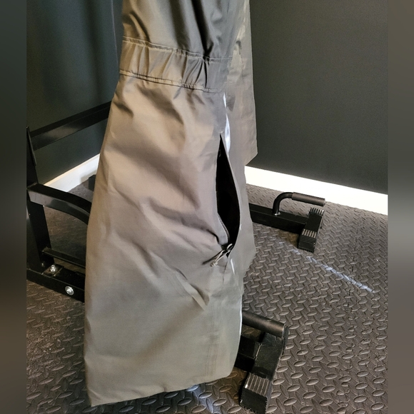 North Face Jump Down Women's Parka size Small in color taupe green - Picture 6 of 12